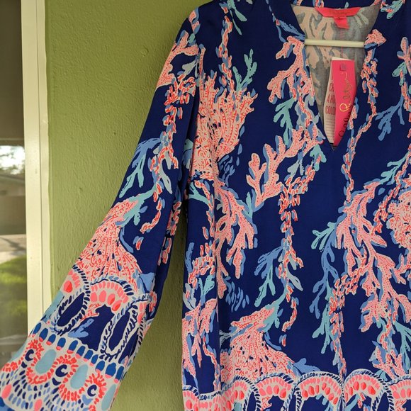 Lilly Pulitzer Luna Bay Top Size Medium - Picture 4 of 5